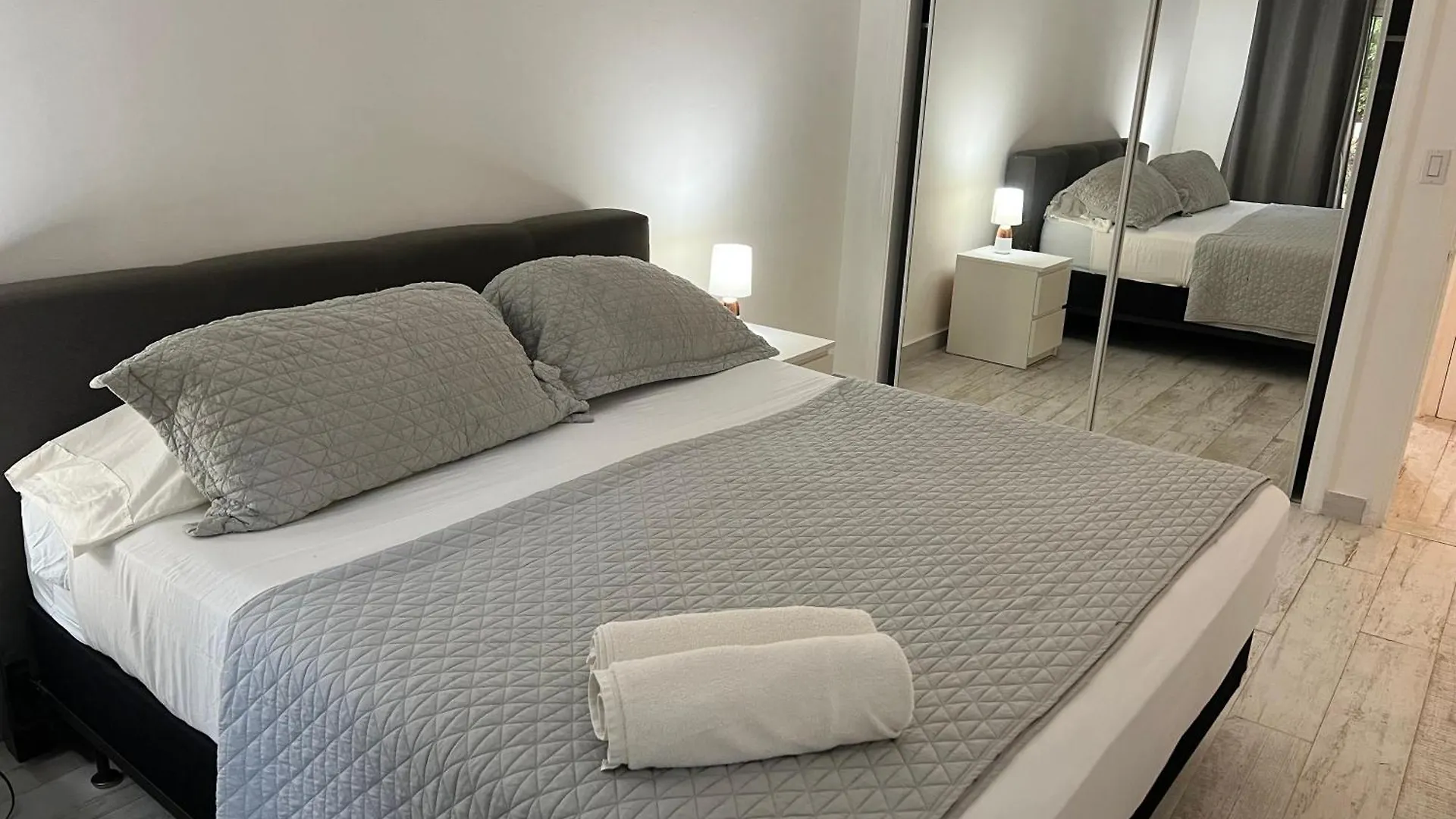 Apartment Appartement Neuf En Plein Coeur De Philipsburg Philipsburg